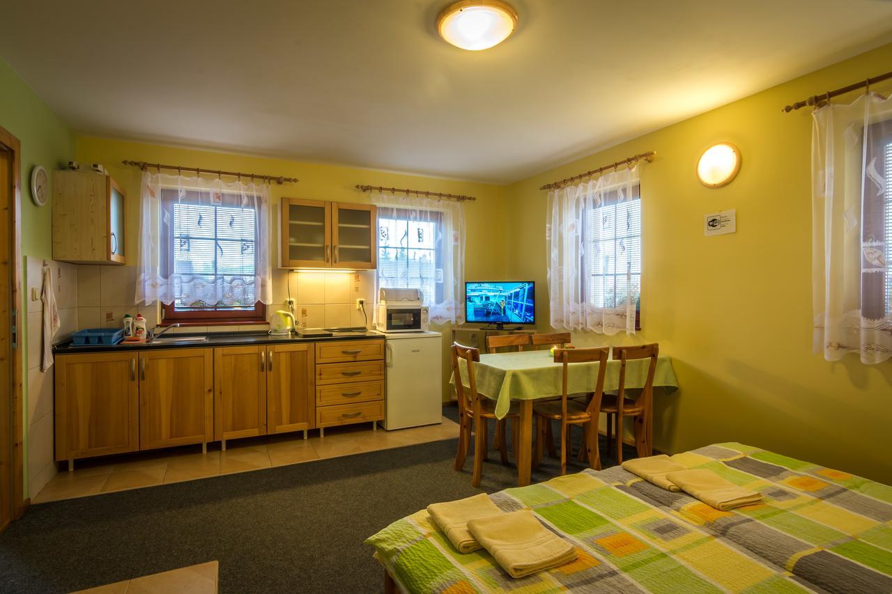 Ada Apartments Liptovský Trnovec Eksteriør billede
