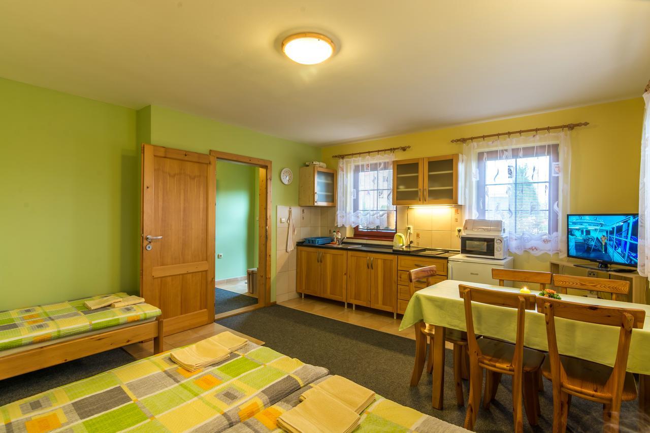 Ada Apartments Liptovský Trnovec Eksteriør billede