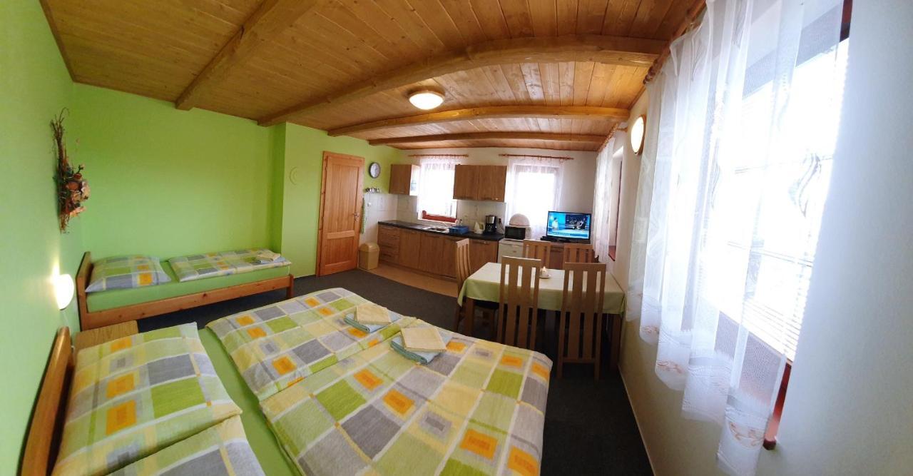 Ada Apartments Liptovský Trnovec Eksteriør billede