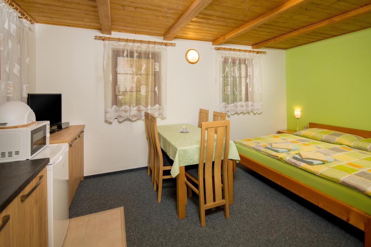 Ada Apartments Liptovský Trnovec Eksteriør billede